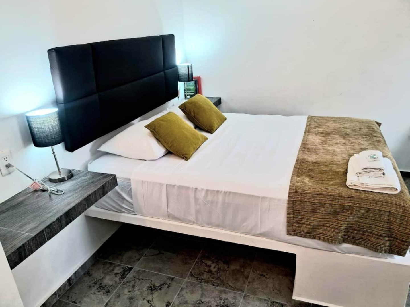 Apartment Boutique Studio Wbalcony #4- Isla Mujeres